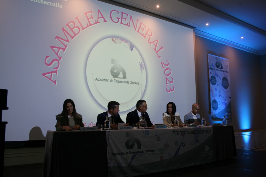 Las Empresas de Chiclana reúnen a una nutrida representación sectorial con motivo de su asamblea general.